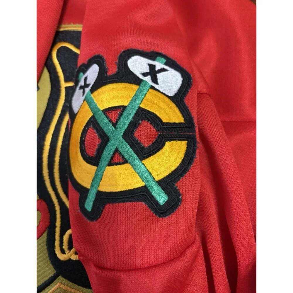 Vintage Chicago Blackhawks CCM Hockey Jersey Size XL Red 90s NHL